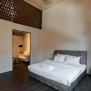 Melayu By Aayu - 10 Mins Walk To 1st Avenue Mall George Town