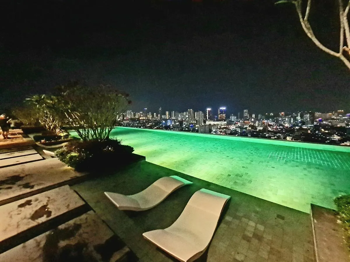 Beacon Executive Suites - George Town Apartment