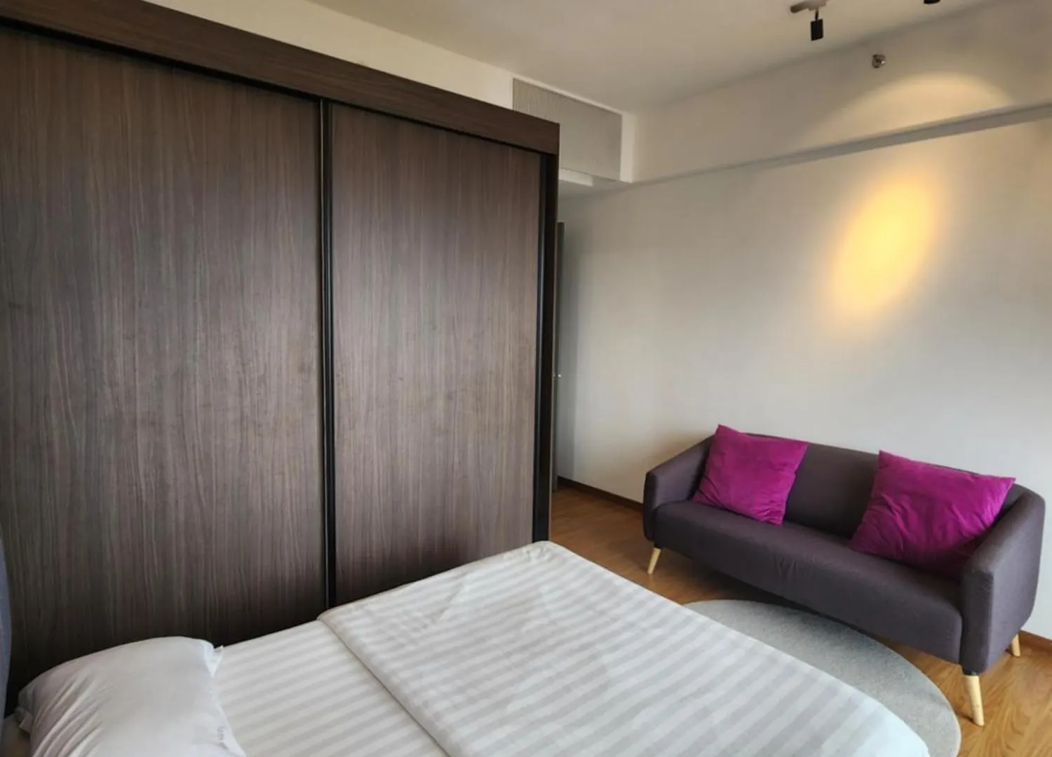 Beacon Executive Suites - George Town Apartment